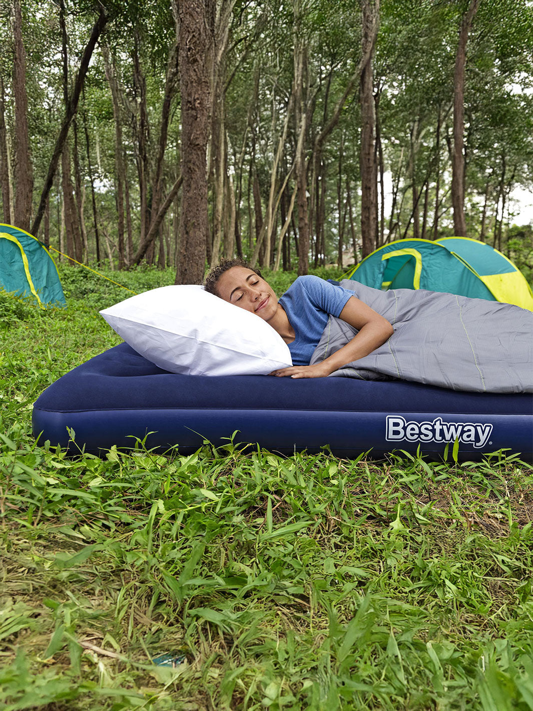 Colchón Inflable Bestway Full con Bomba Eléctrica 1.91 m x 1.37 m